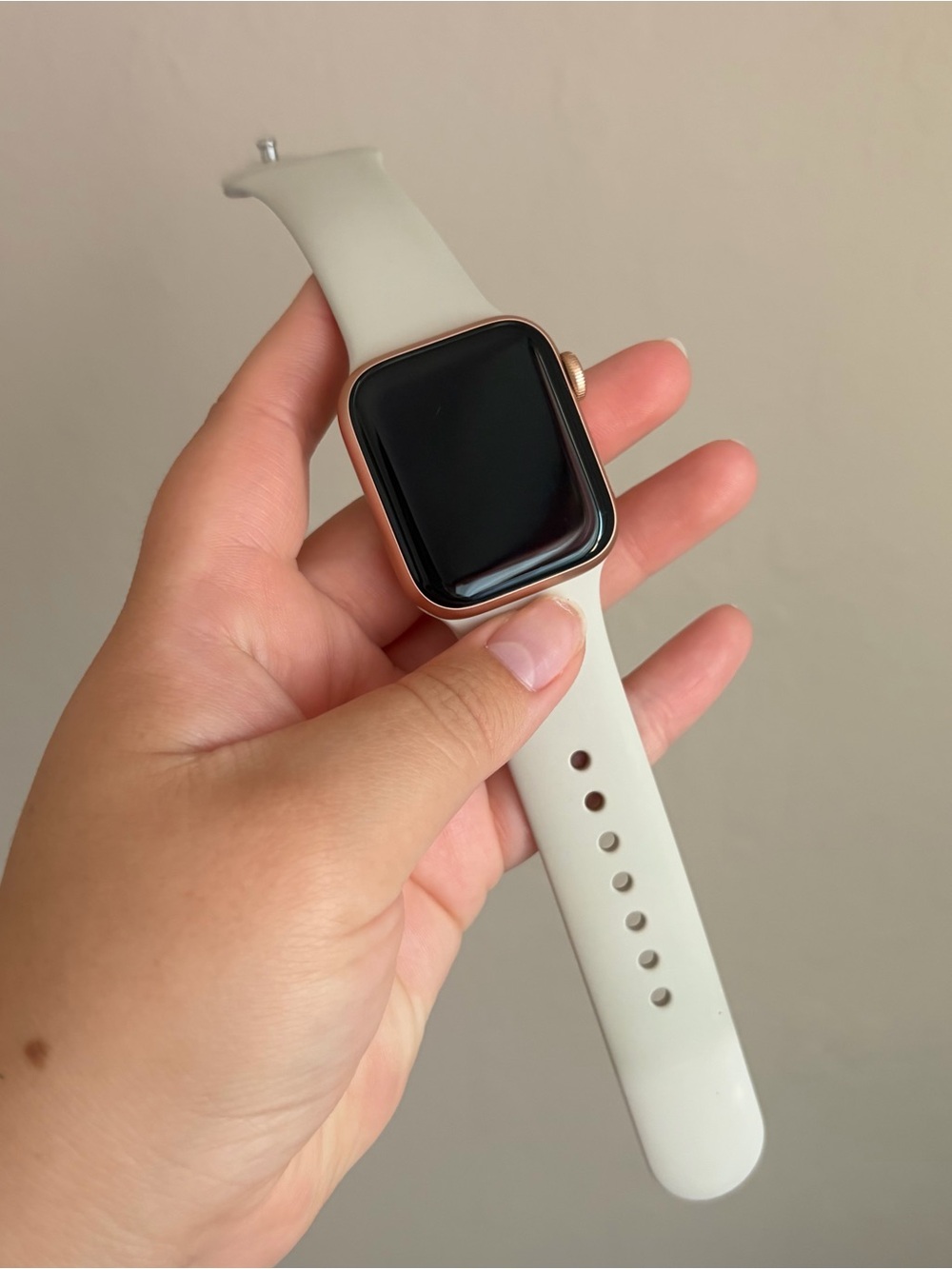 Apple Rose Gold Smartwatch